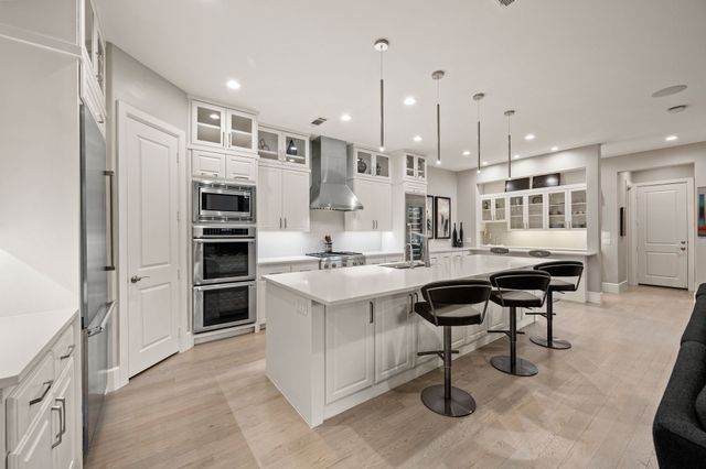 6811 Del Norte Lane, Dallas, TX 75225