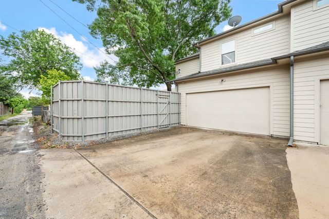 6811 Del Norte Lane, Dallas, TX 75225