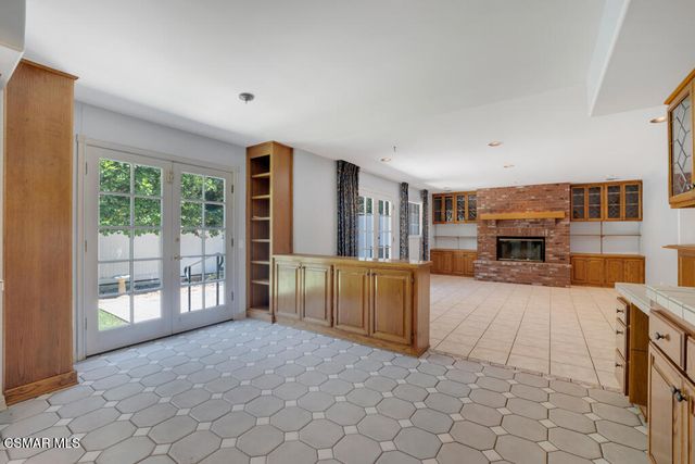 4526 Gloria Avenue, Encino, CA 91436