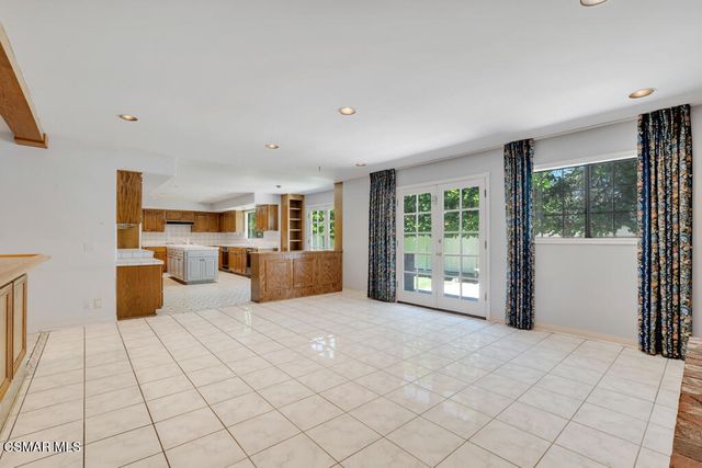 4526 Gloria Avenue, Encino, CA 91436