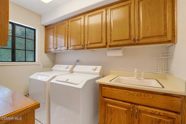 4526 Gloria Avenue, Encino, CA 91436