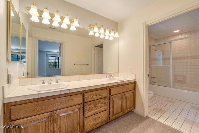 4526 Gloria Avenue, Encino, CA 91436