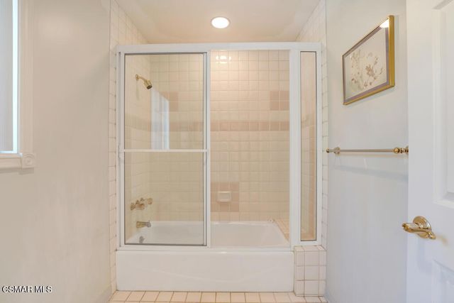 4526 Gloria Avenue, Encino, CA 91436