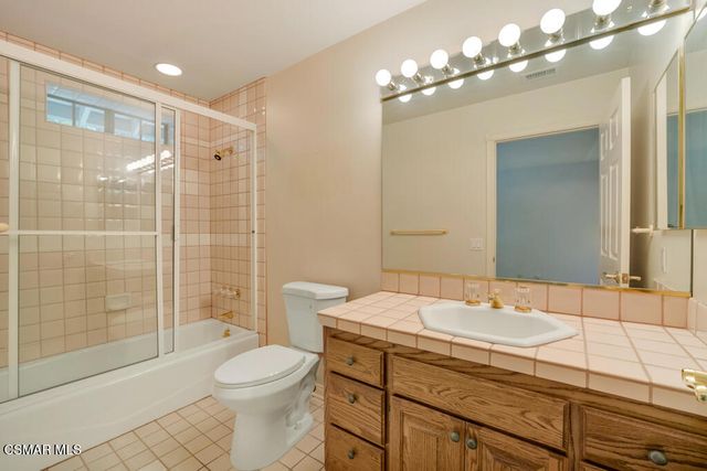 4526 Gloria Avenue, Encino, CA 91436