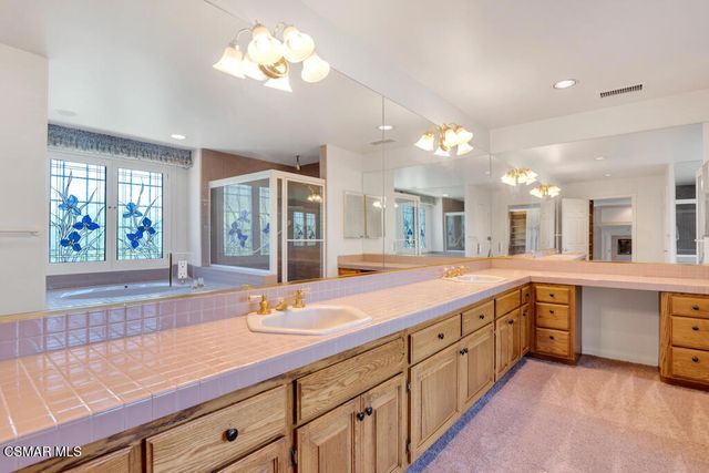 4526 Gloria Avenue, Encino, CA 91436