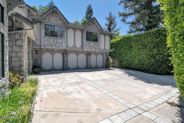 4526 Gloria Avenue, Encino, CA 91436
