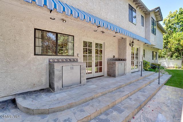 4526 Gloria Avenue, Encino, CA 91436
