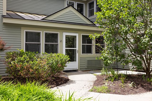 53 Lyme Rd Apt 10, Hanover, NH 03755