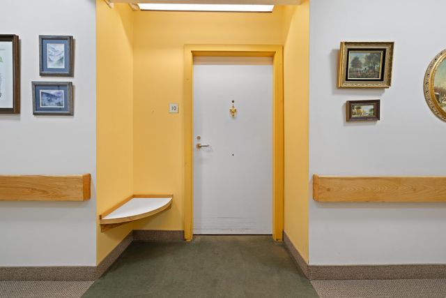 53 Lyme Rd Apt 10, Hanover, NH 03755