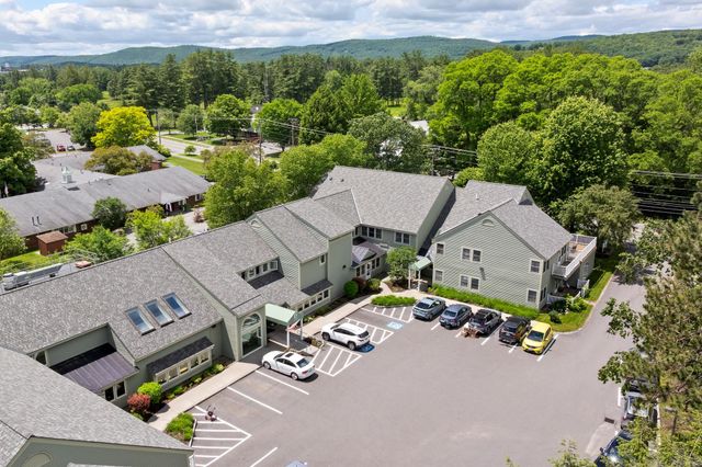 53 Lyme Rd Apt 10, Hanover, NH 03755