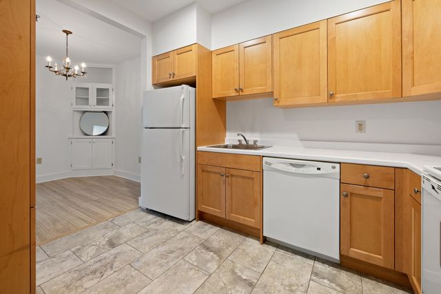 53 Lyme Rd Apt 10, Hanover, NH 03755