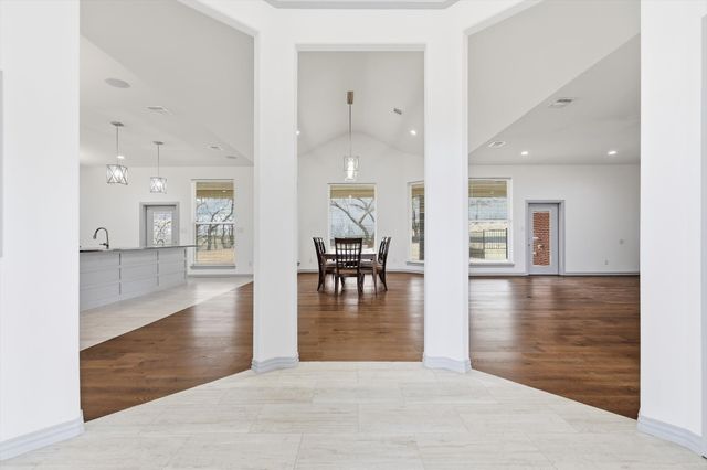 2541 Town View Drive, Cedar Hill, TX 75104