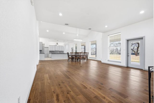 2541 Town View Drive, Cedar Hill, TX 75104