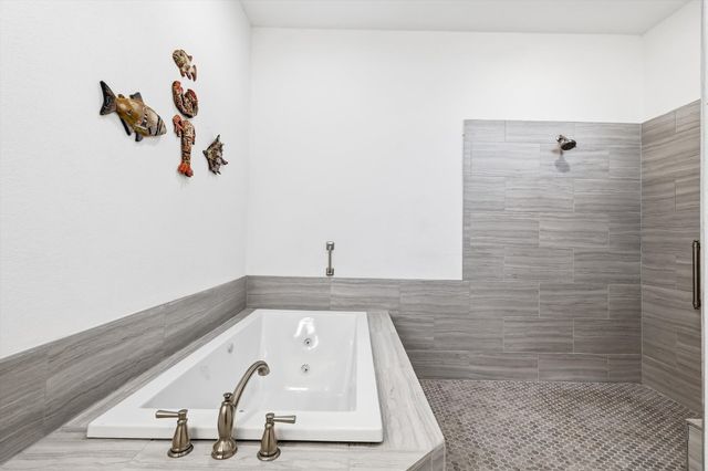 2541 Town View Drive, Cedar Hill, TX 75104