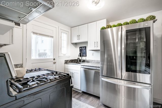 683 Graefield Court, Birmingham, MI 48009