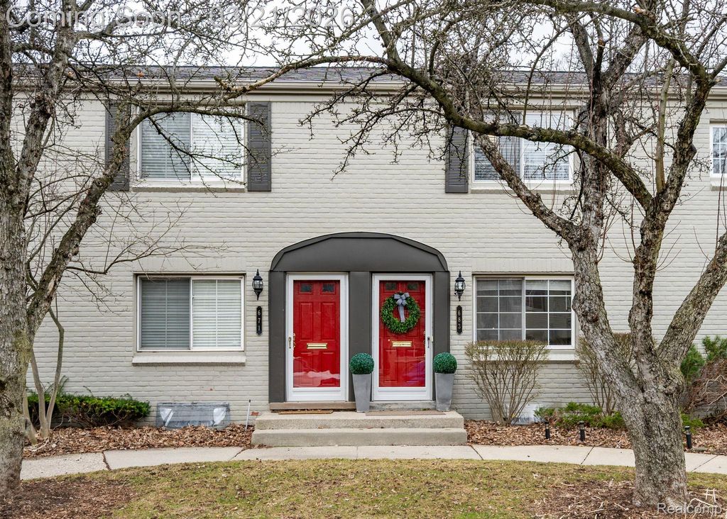 683 Graefield Court, Birmingham, MI 48009