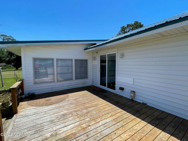 2604 Cedar Island Road, Cedar Island, NC 28520