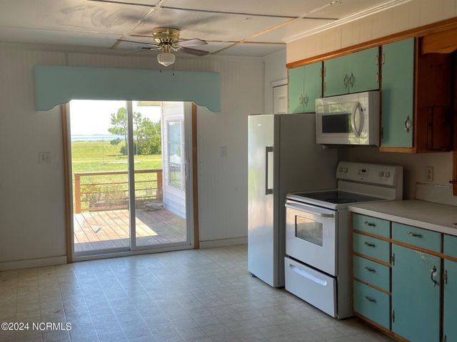 2604 Cedar Island Road, Cedar Island, NC 28520