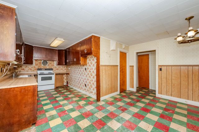 7 Morin Street, Dover, NH 03820