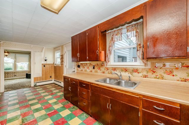 7 Morin Street, Dover, NH 03820