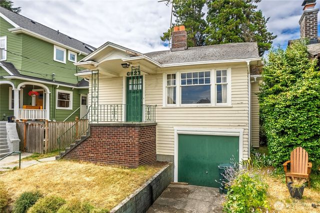 6823 Phinney Avenue N, Seattle, WA 98103