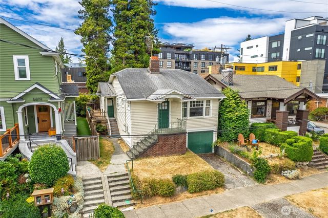 6823 Phinney Avenue N, Seattle, WA 98103