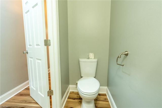 206 Ashton DR, Yorktown, VA 23690
