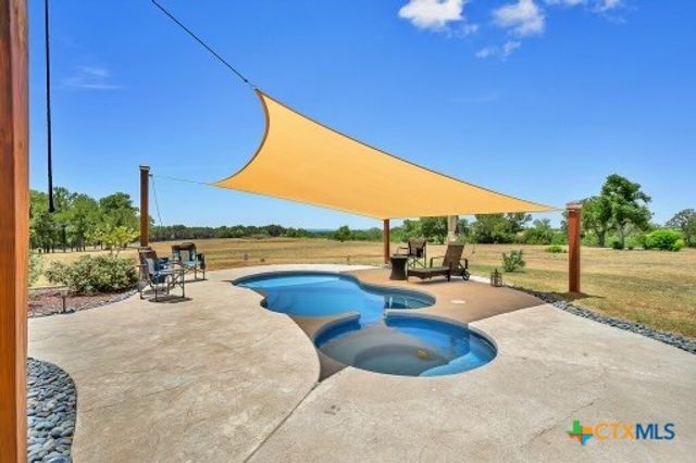 820 County Road 339, Moody, TX 76557