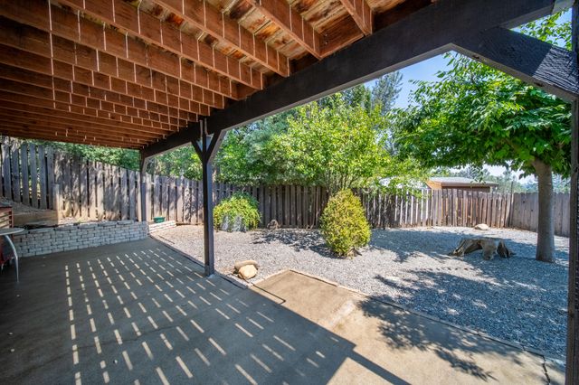 303 Pearl Street, Redding, CA 96003