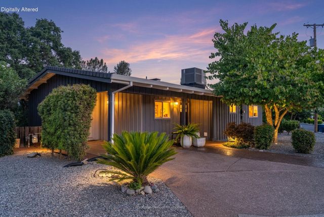 303 Pearl Street, Redding, CA 96003