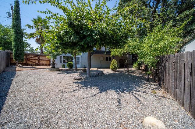 303 Pearl Street, Redding, CA 96003