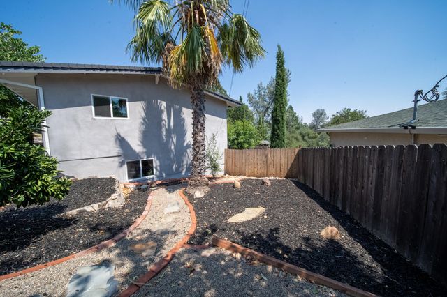 303 Pearl Street, Redding, CA 96003