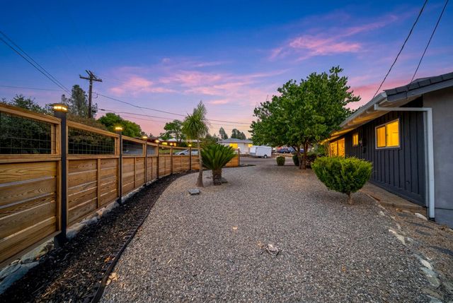 303 Pearl Street, Redding, CA 96003