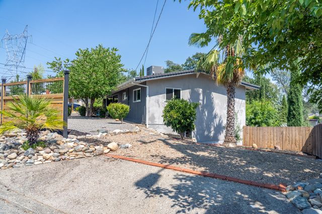 303 Pearl Street, Redding, CA 96003