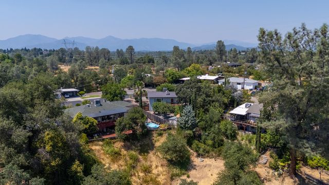 303 Pearl Street, Redding, CA 96003