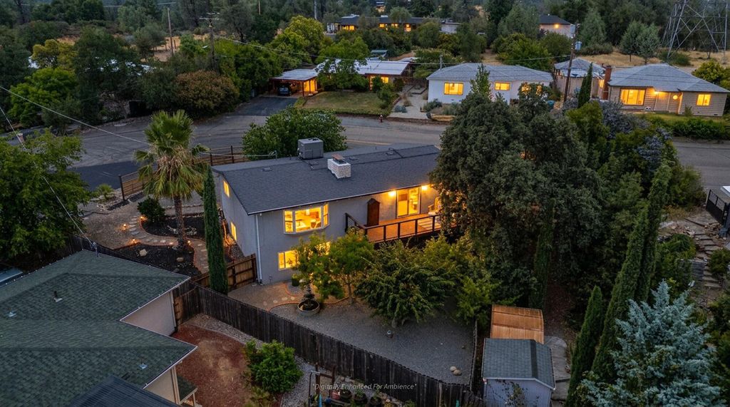 303 Pearl Street, Redding, CA 96003