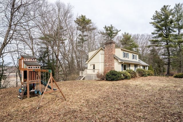 346 Still River Rd, Bolton, MA 01740