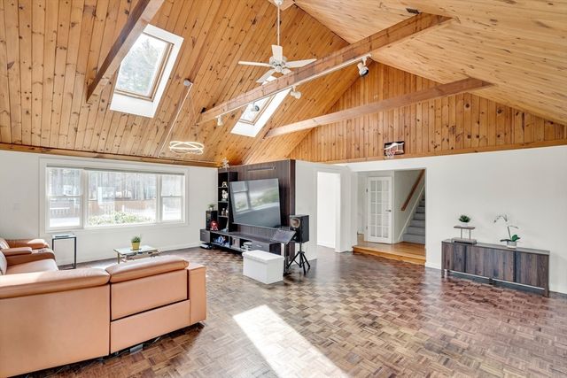 346 Still River Rd, Bolton, MA 01740