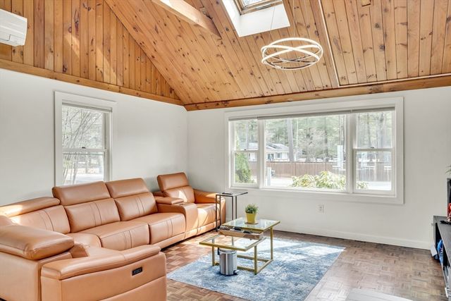 346 Still River Rd, Bolton, MA 01740