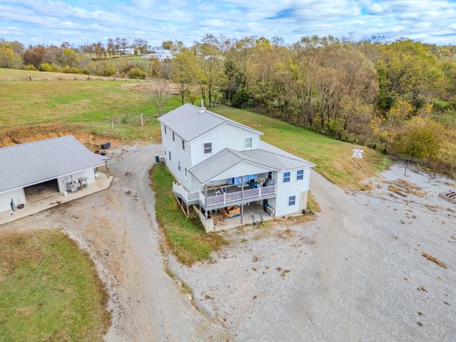 2700 Upper Sharpsburg Road, Carlisle, KY 40311