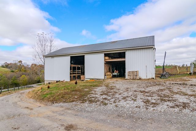 2700 Upper Sharpsburg Road, Carlisle, KY 40311
