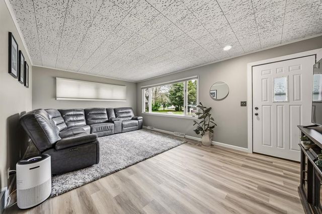 1602 Drury Court, Eau Claire, WI 54703
