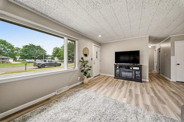 1602 Drury Court, Eau Claire, WI 54703