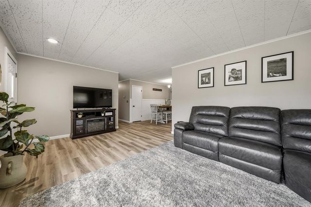 1602 Drury Court, Eau Claire, WI 54703