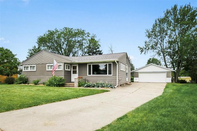 1602 Drury Court, Eau Claire, WI 54703