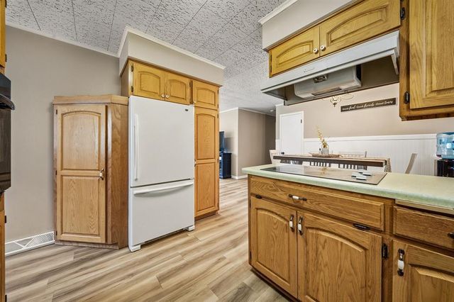 1602 Drury Court, Eau Claire, WI 54703