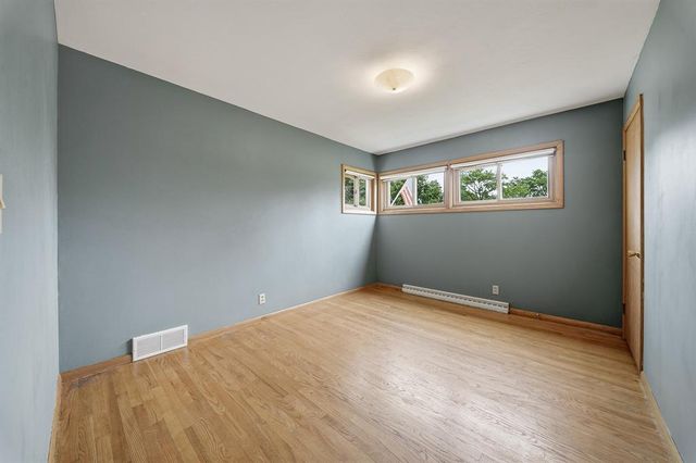 1602 Drury Court, Eau Claire, WI 54703