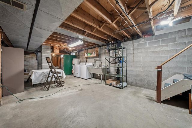 1602 Drury Court, Eau Claire, WI 54703