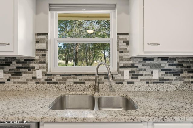 104 Case Lane, Oak Ridge, TN 37830