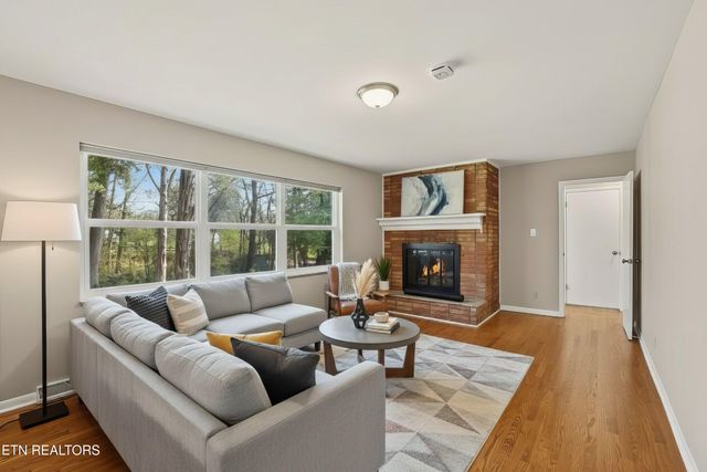 104 Case Lane, Oak Ridge, TN 37830